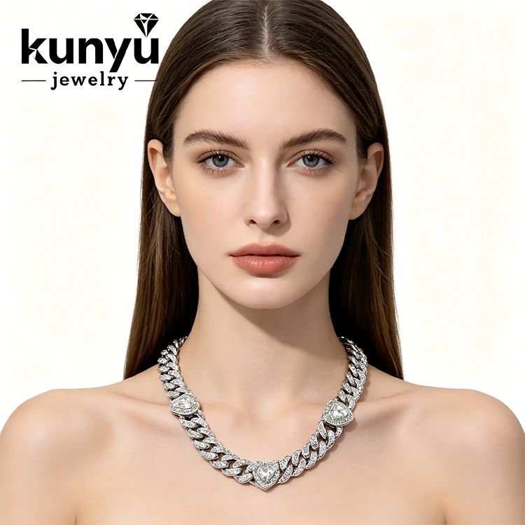 Cubanus Monile Chain